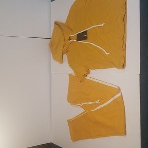 Yellow Short sleeve 2 piece tracksuit with hoody